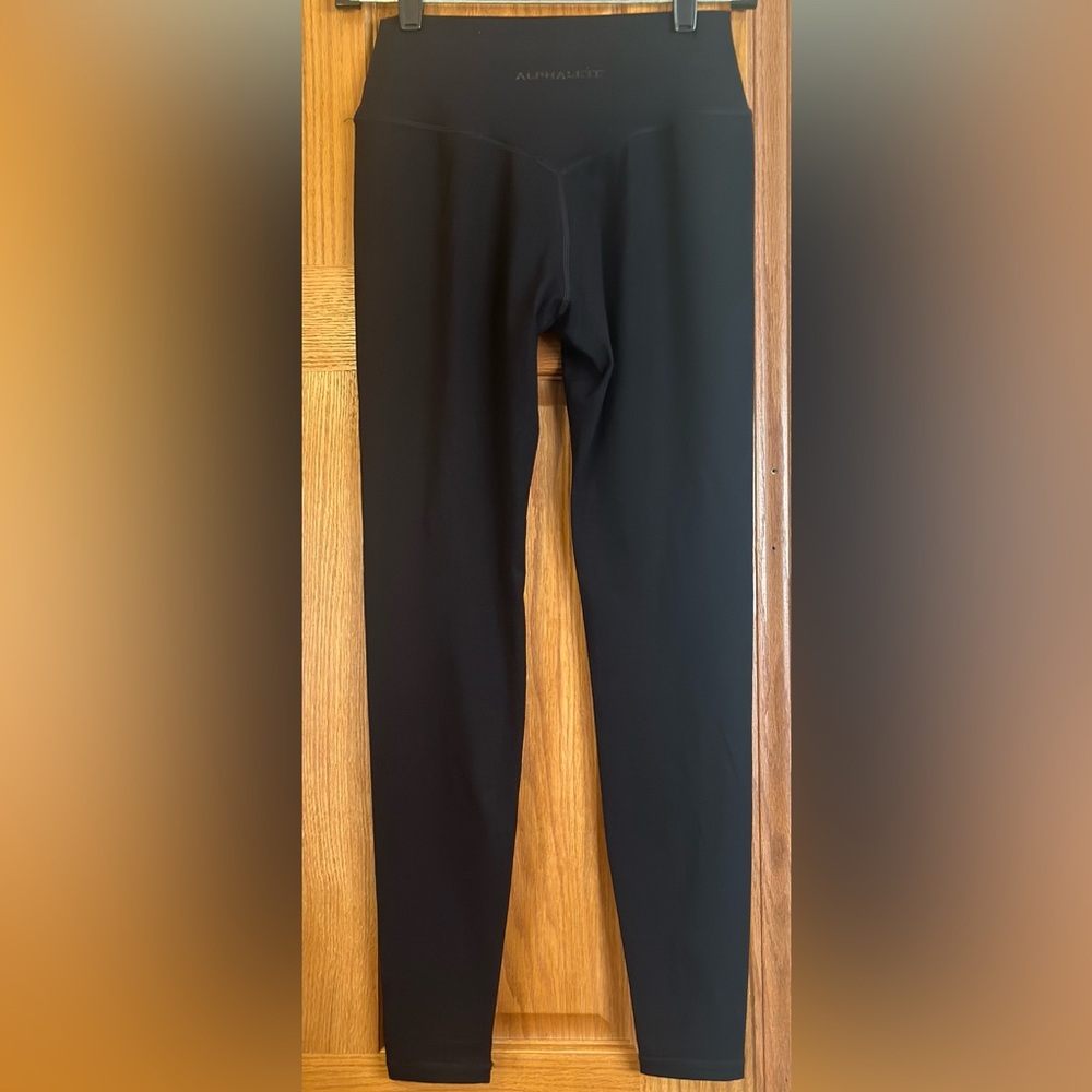 Alphalete Alphalux Wonder leggings 27” Black size Medium